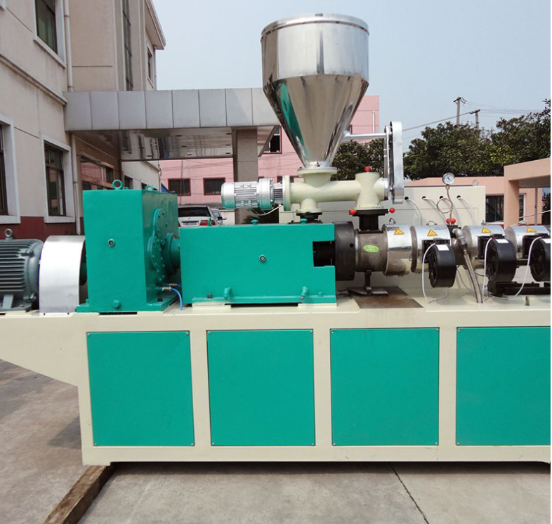 Plastic Conical Double Screw Extruder Machine China